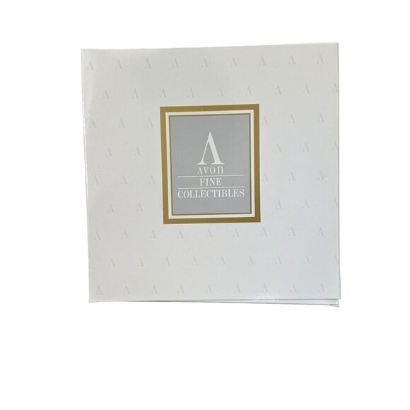 1993 Avon Christmas Special Christmas Delivery Collector Plates - Picture 4 of 5